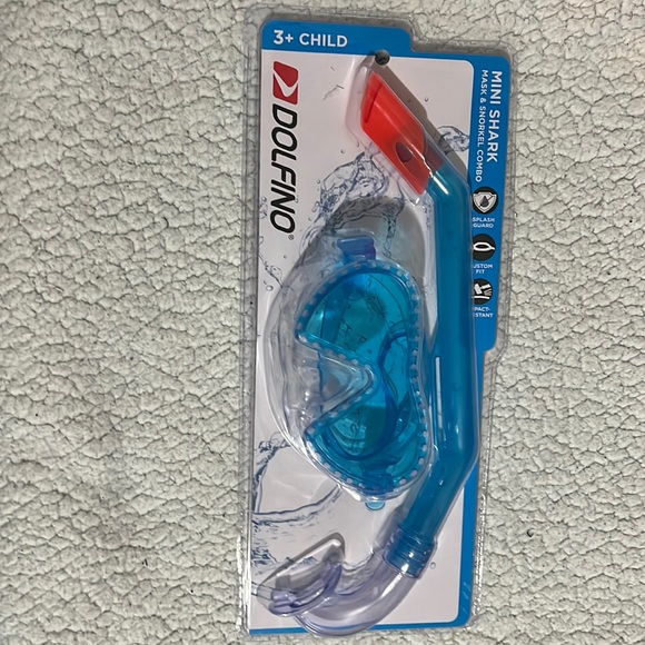 New Dolfino Mini Shark Mask & Snorkel Combo - Picture 1 of 4